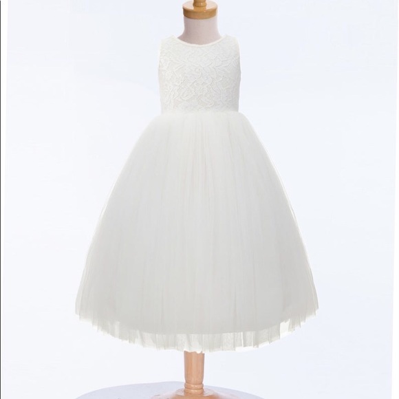 Ivory flower girl dresses with lace and tulle - Picture 2 of 6
